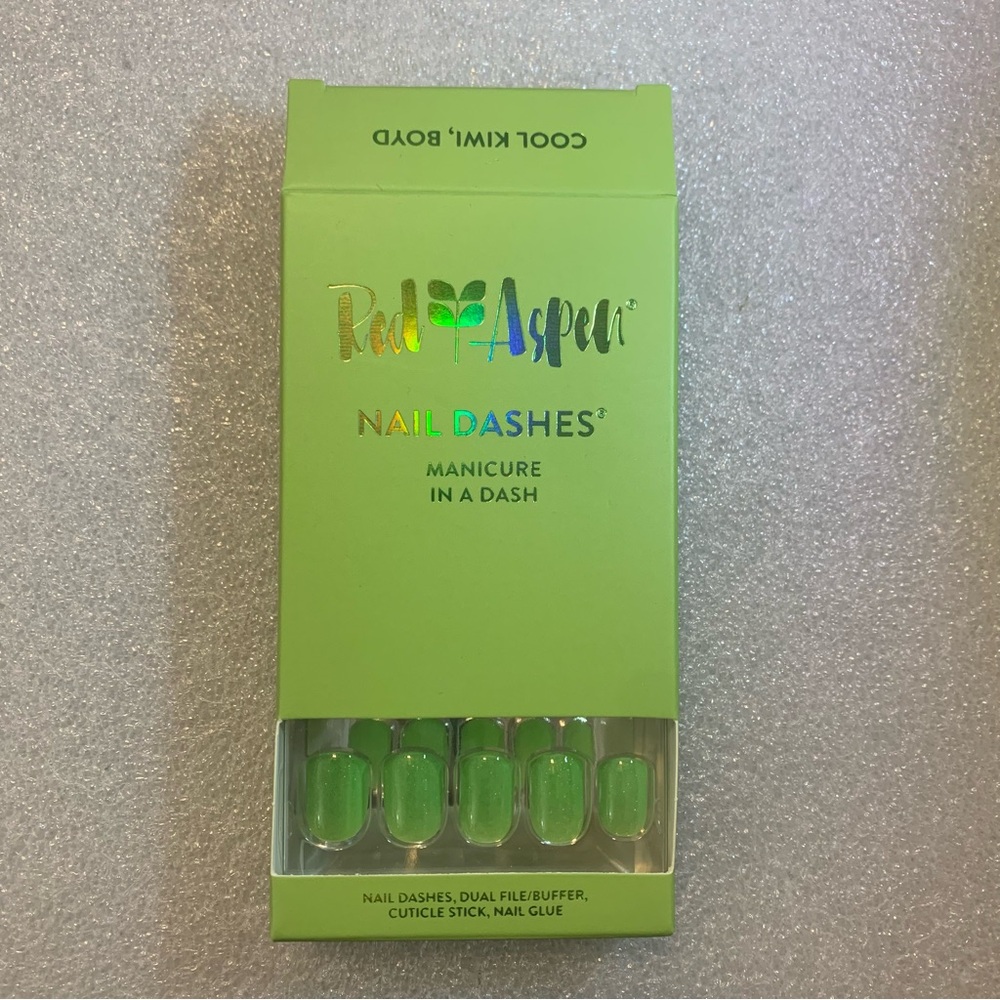 Red Aspen Green Press-On Nails